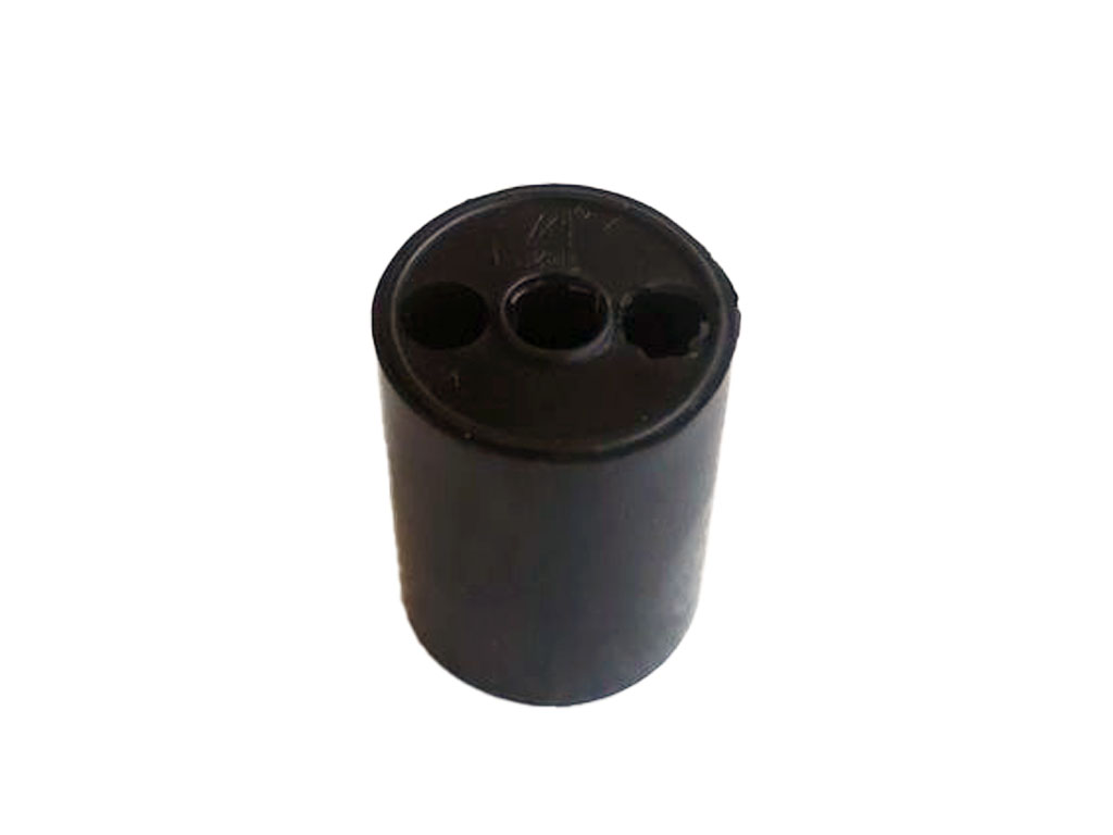 1-1/2" 黑色膠門頂 (三吼) (20/包)